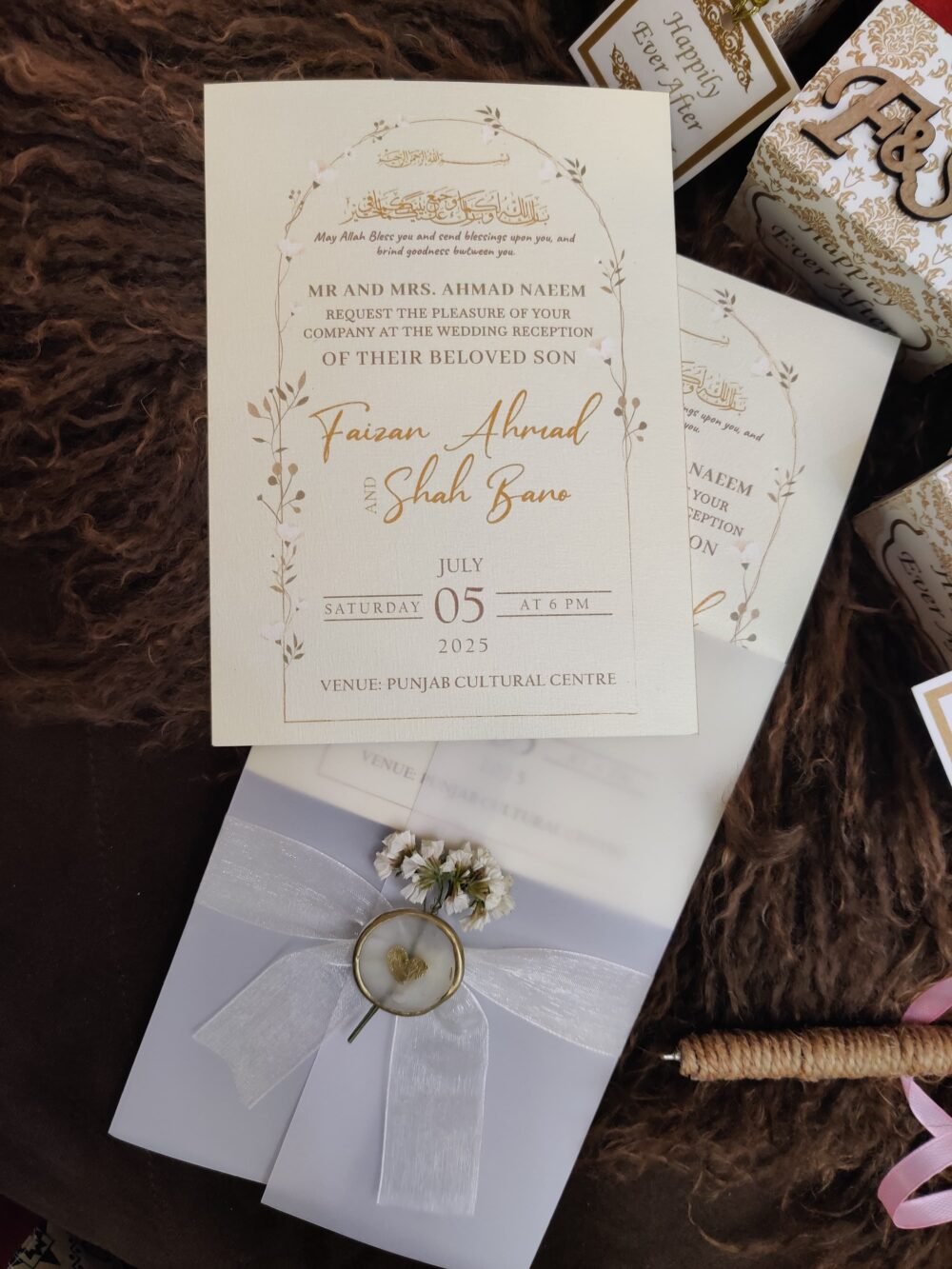 Minimalist Wedding Invitation Card with Dry Flower and Sealing