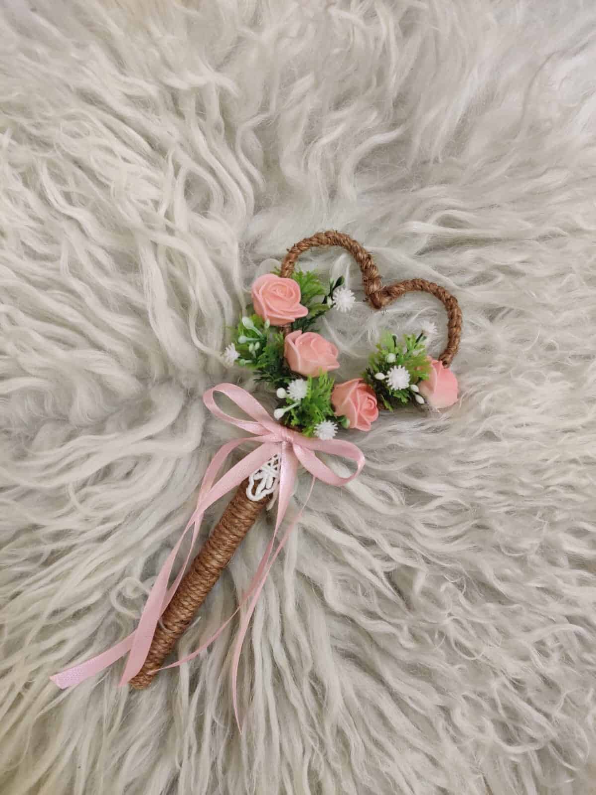 Fancy and decorative pen with flowers