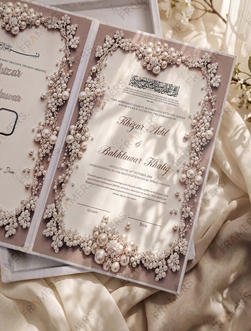 White Lace Velvet Nikkah Booklet, second angle